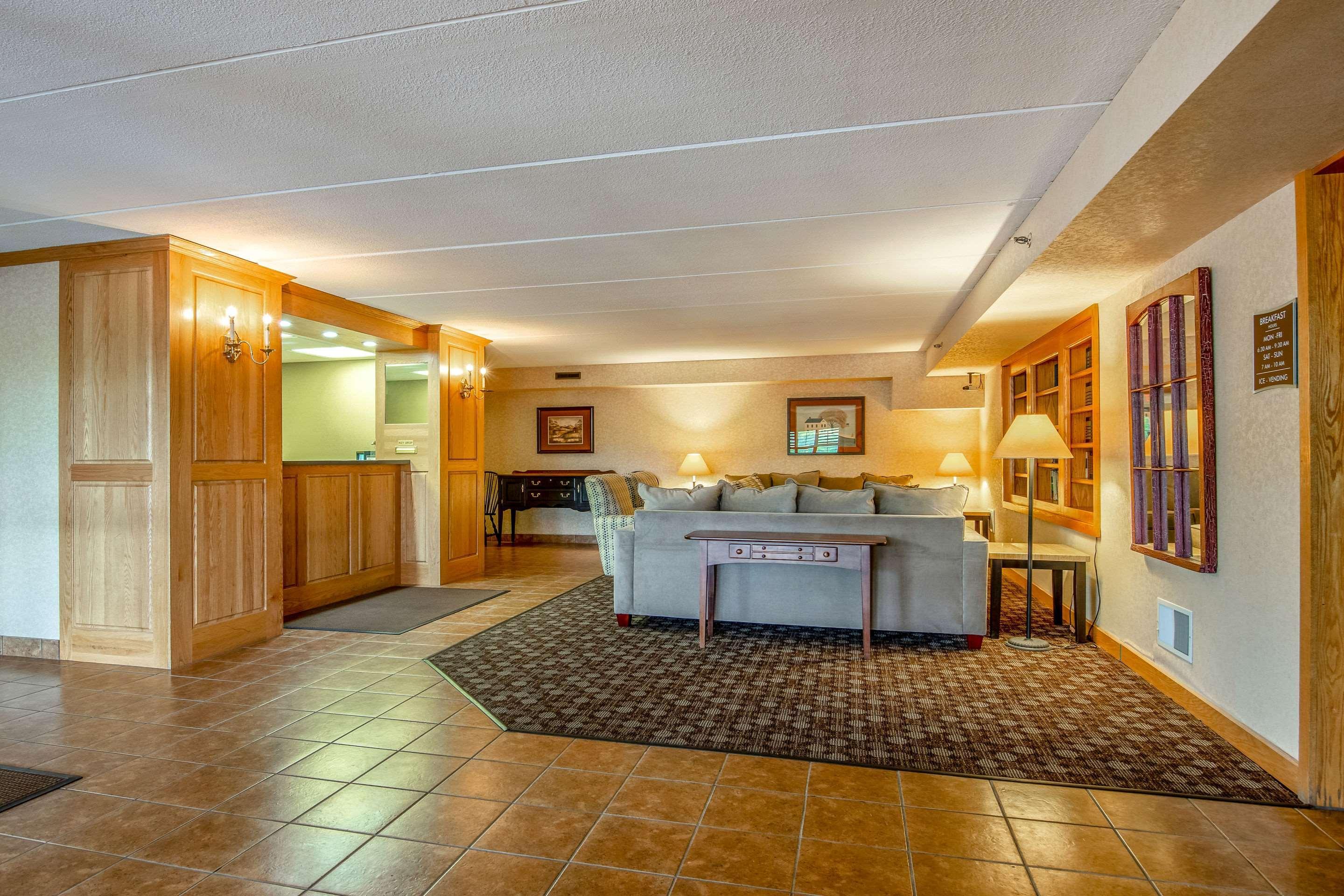 Quality Inn Tully I-81 Екстериор снимка