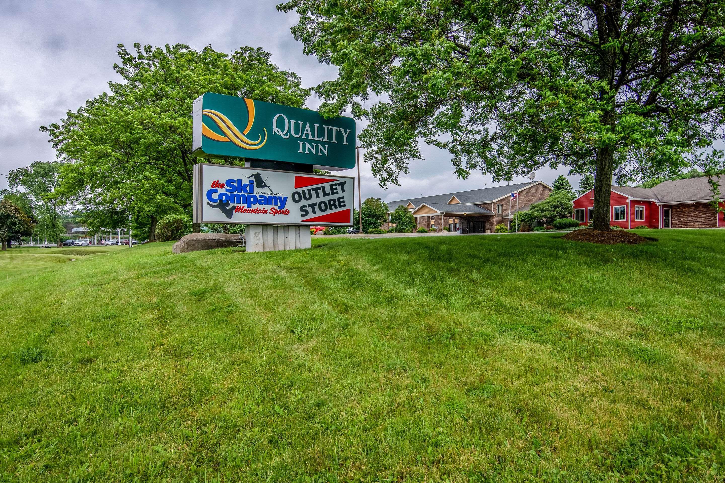 Quality Inn Tully I-81 Екстериор снимка