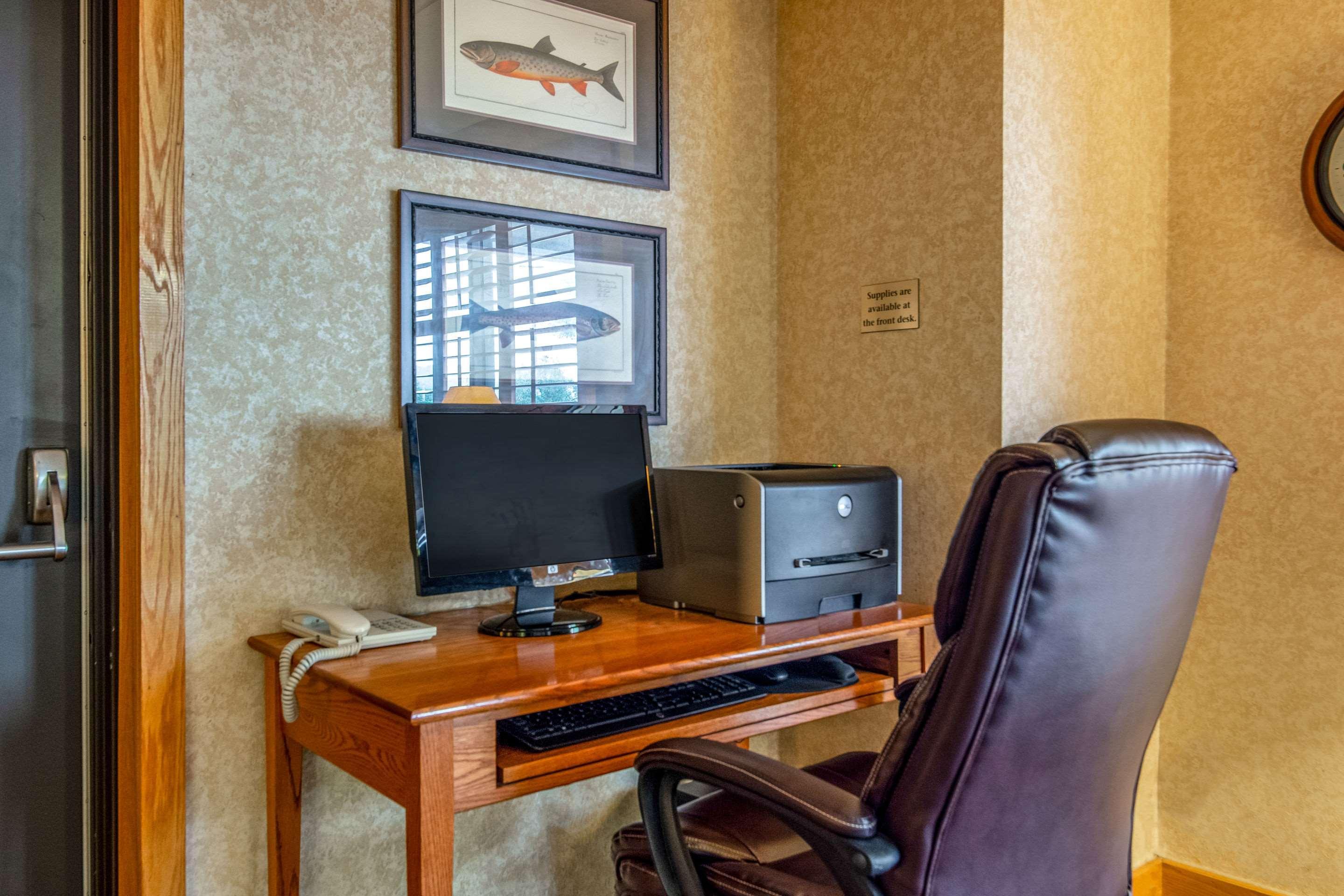 Quality Inn Tully I-81 Екстериор снимка