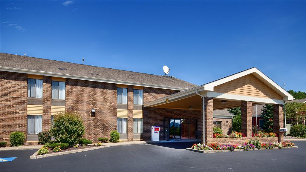 Quality Inn Tully I-81 Екстериор снимка